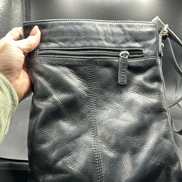 Margot Crossbody Leather Purse - Picture 3 of 6